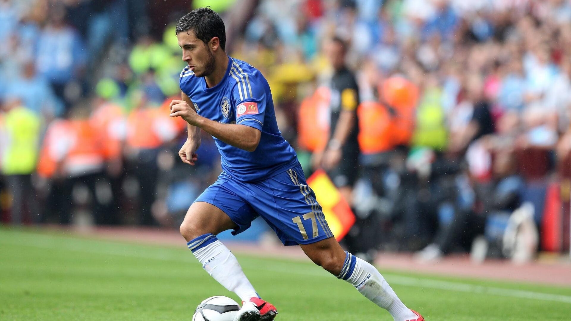 C罗挑战纪录片拍摄展现幕后真实一面,c罗足球纪录片