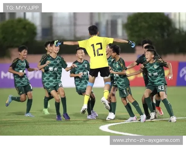 足球俱乐部在青训中推行家校社联动的成长支持体系，青少年足球俱乐部运营方案