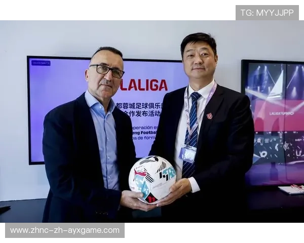 足球联赛在青训扶持中推动区域示范俱乐部与师资下沉政策落实，足球青训机构发展计划